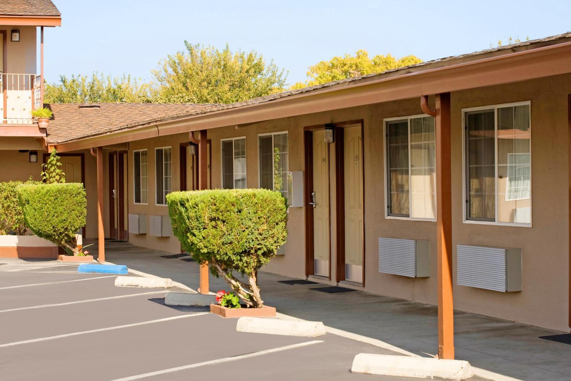 Americas Best Value Inn Los Banos Zewnętrze zdjęcie